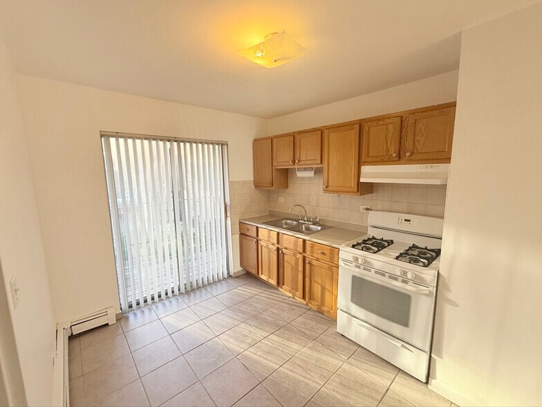 Building Photo - 1309 S Sir Galahad Ln