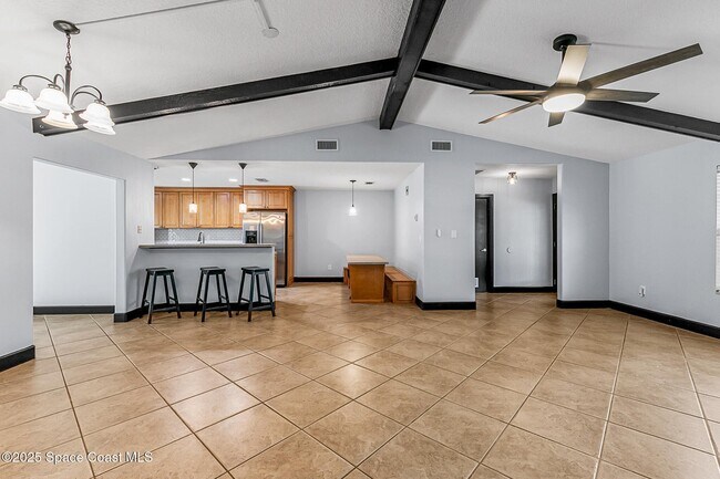 Building Photo - 915 Kenmore St NW