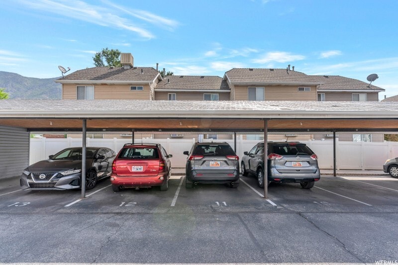 Building Photo - 1098 S 1000 E