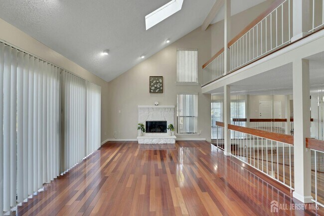 Building Photo - 148 Linda Ln