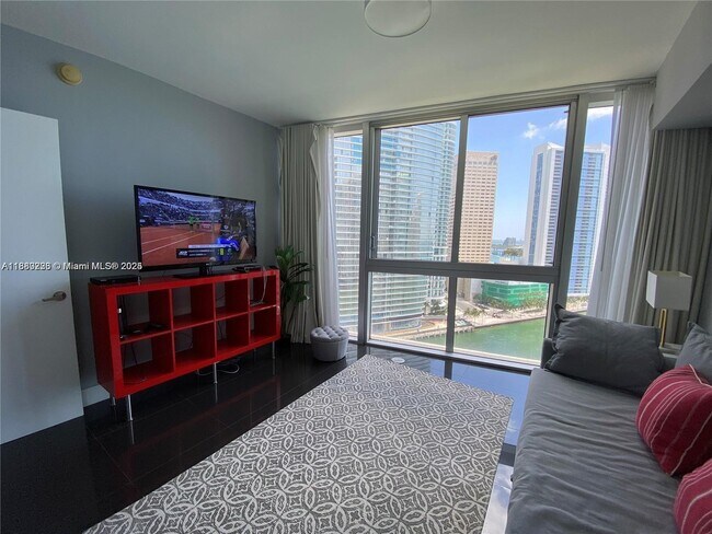 Building Photo - 465 Brickell Ave