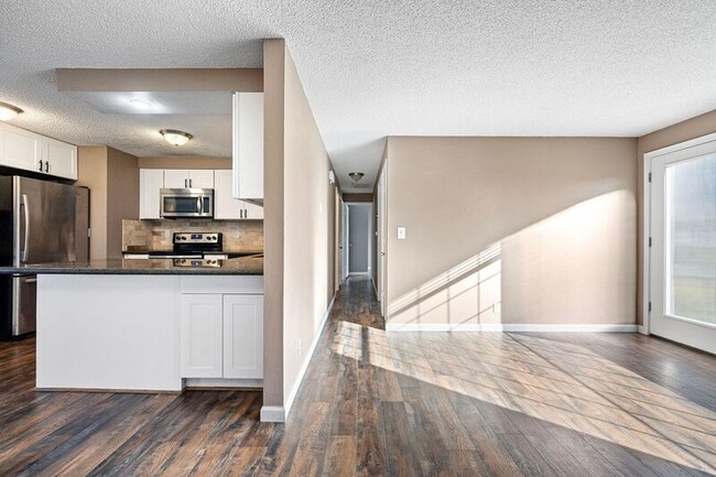 Building Photo - 2577 Elysium Ave