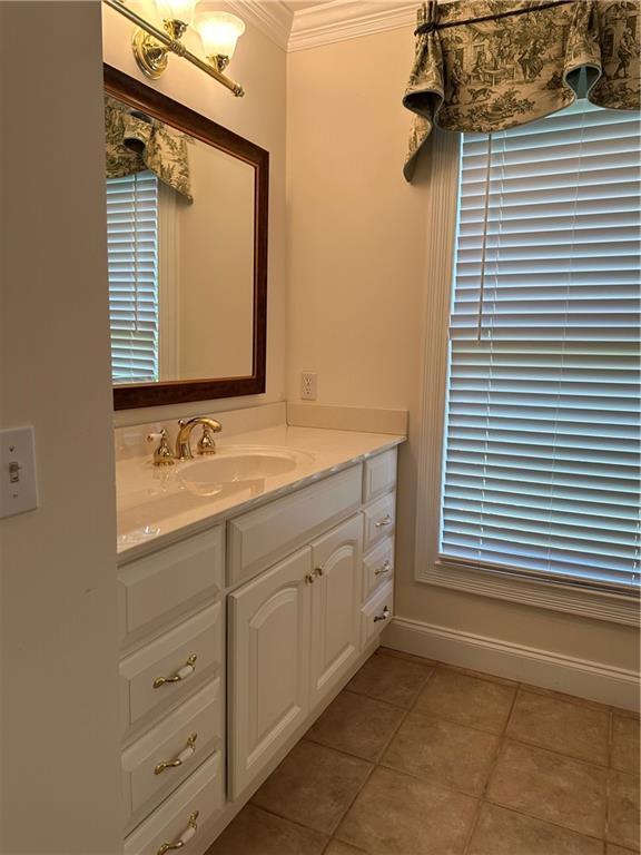 Building Photo - 2705 Shadow Pine Dr