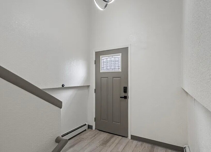 Entry way - 1117 Karluk St