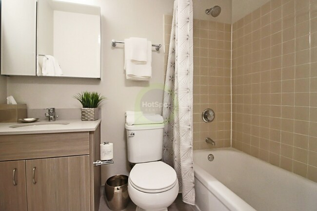 Building Photo - 1150 N Dearborn St