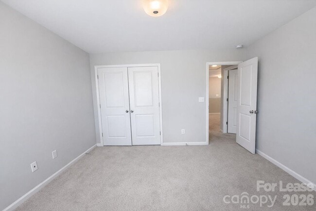 Building Photo - 11154 Woodland Crk Wy