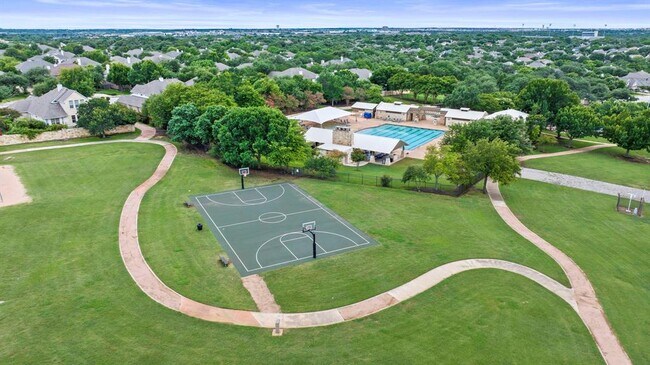 Building Photo - 9424 Castle Pines Dr
