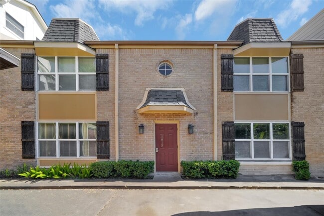 Building Photo - 1815 Commonwealth St