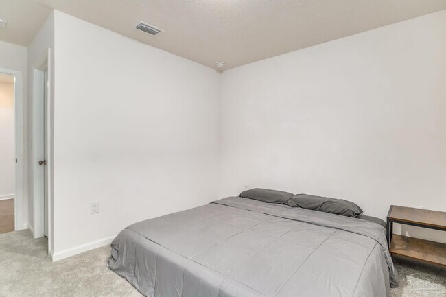 Building Photo - 6793 Paso Fino Dr