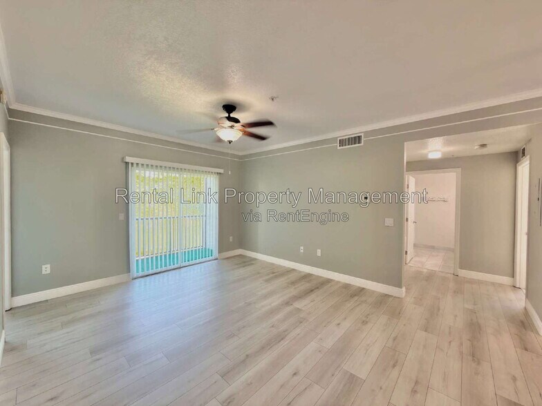 Building Photo - 11530 Villa Grand