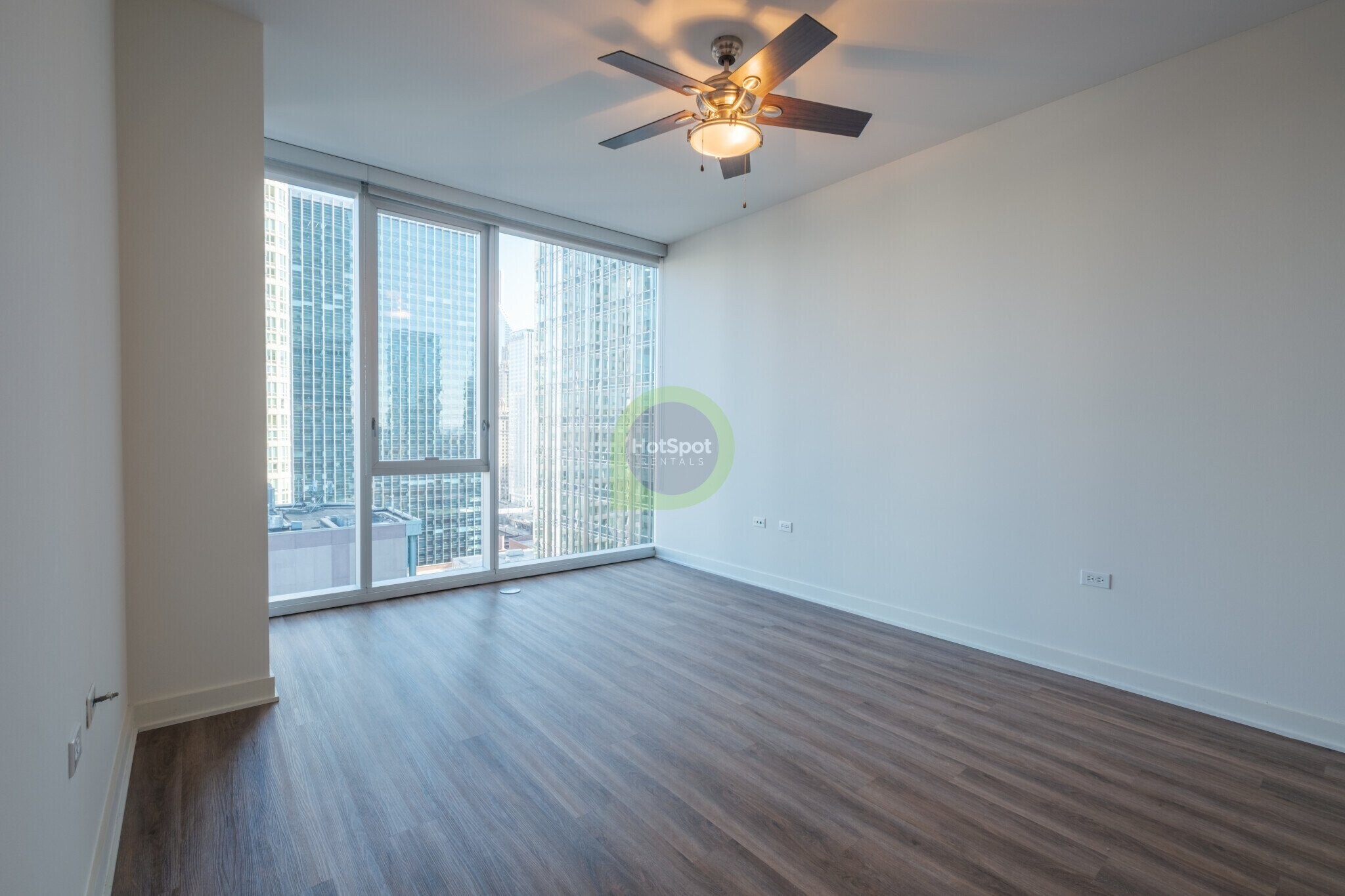 Building Photo - 355 N Wells St