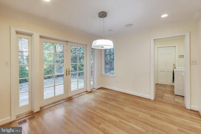 Building Photo - 7308 Burdette Ct