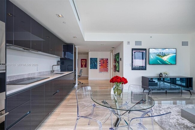 Building Photo - 1451 Brickell Ave