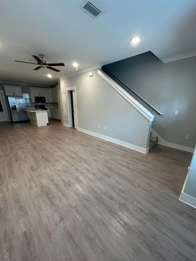 Building Photo - 147 N Sand Palm Rd