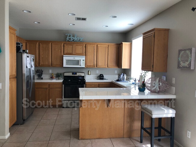 Building Photo - 32637 Clearvail Dr