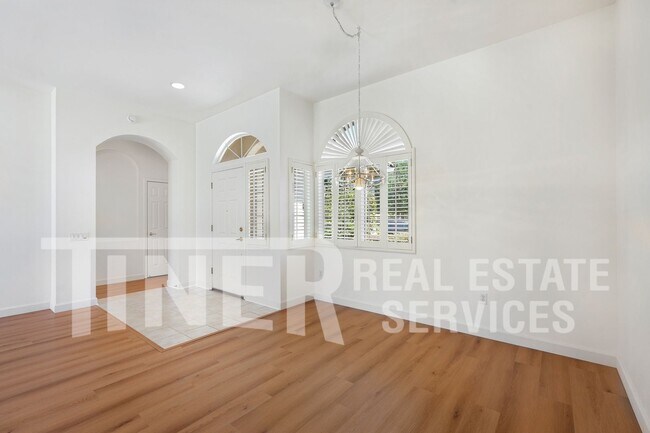 Building Photo - 7401 Acorn Glen Loop