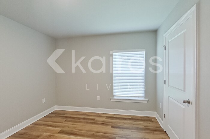Building Photo - 22857 Monterey Ave