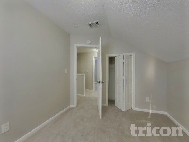 Building Photo - 3126 Kelling St