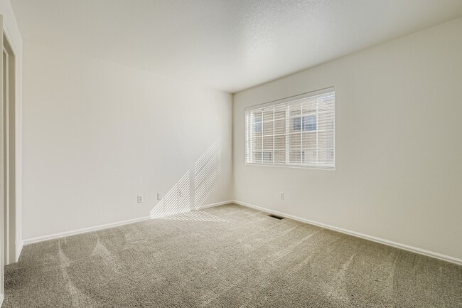 Building Photo - 655 Bosque Vista Point