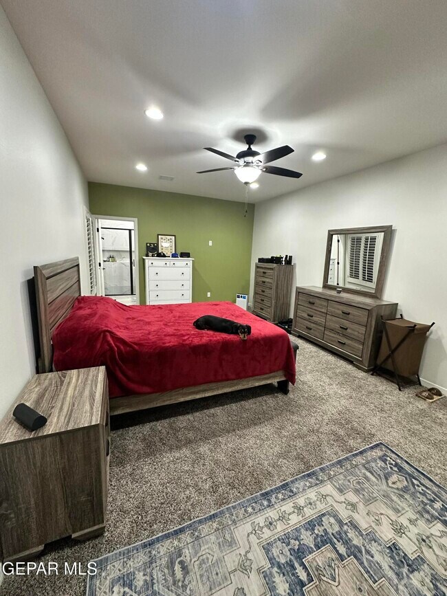 Building Photo - 10729 Deion Sanders Dr