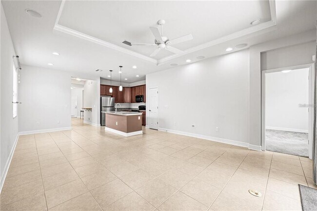 Building Photo - 8437 Nandina Dr