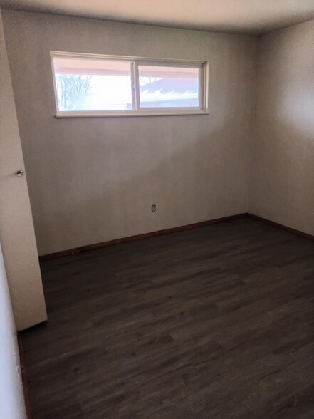 Building Photo - 5891 Beecham Dr