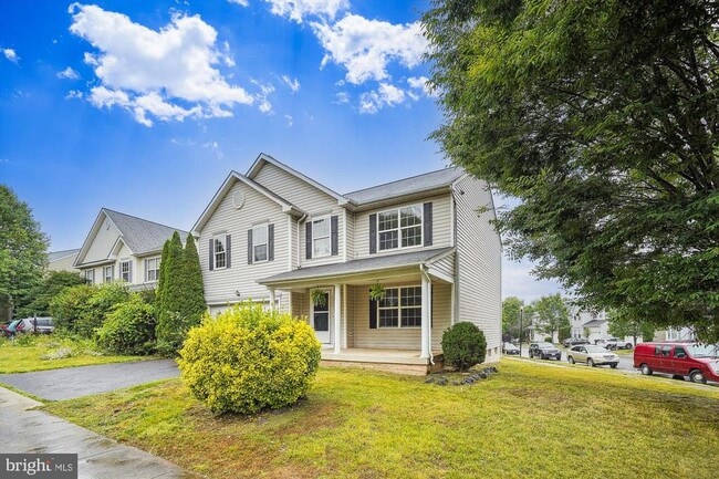 Building Photo - 2024 Chestnut Dr.