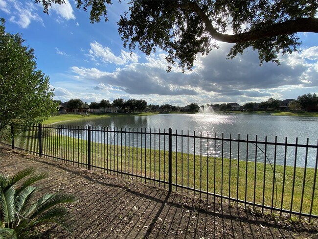 Building Photo - 25503 Lockspur Dr