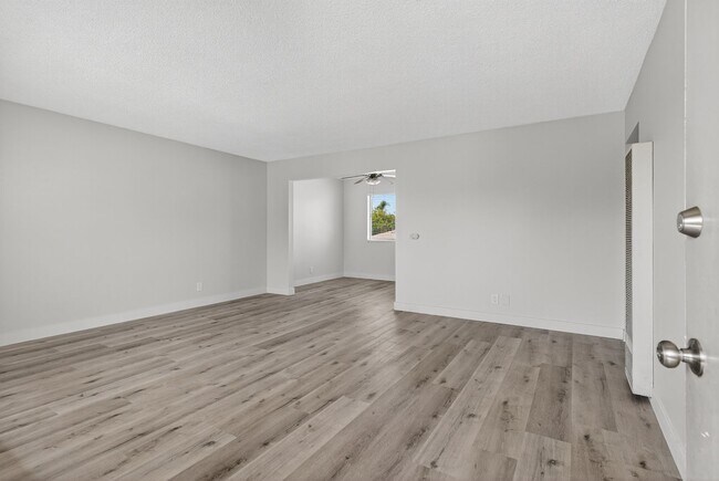 Interior Photo - The Dorian