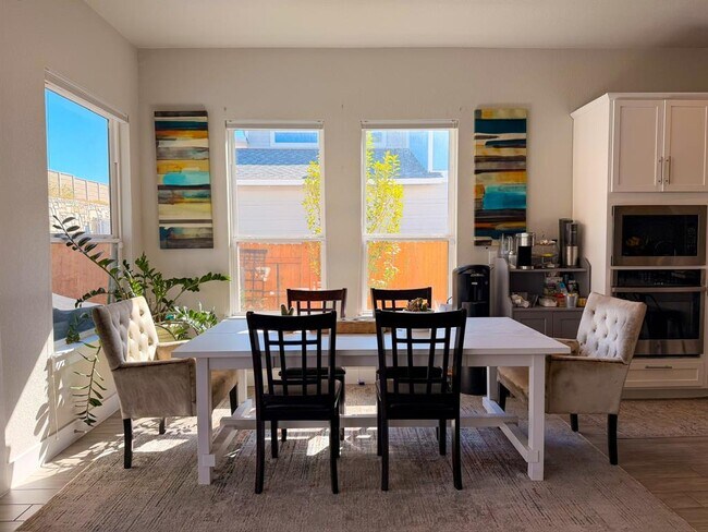 Building Photo - 11001 Charger Wy