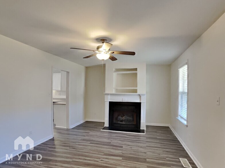 Building Photo - 106 Walford Park