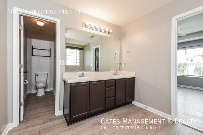 Building Photo - 1002 Longleaf Pine Pl