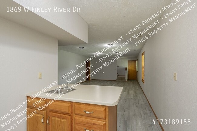 Building Photo - 1869 W Finley River Dr