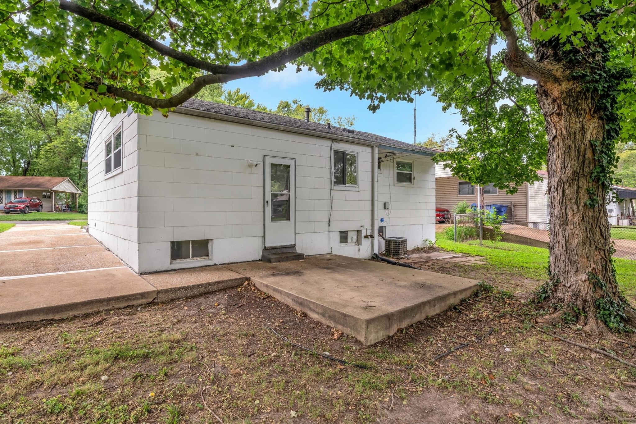 Building Photo - 765 Daniel Boone dr