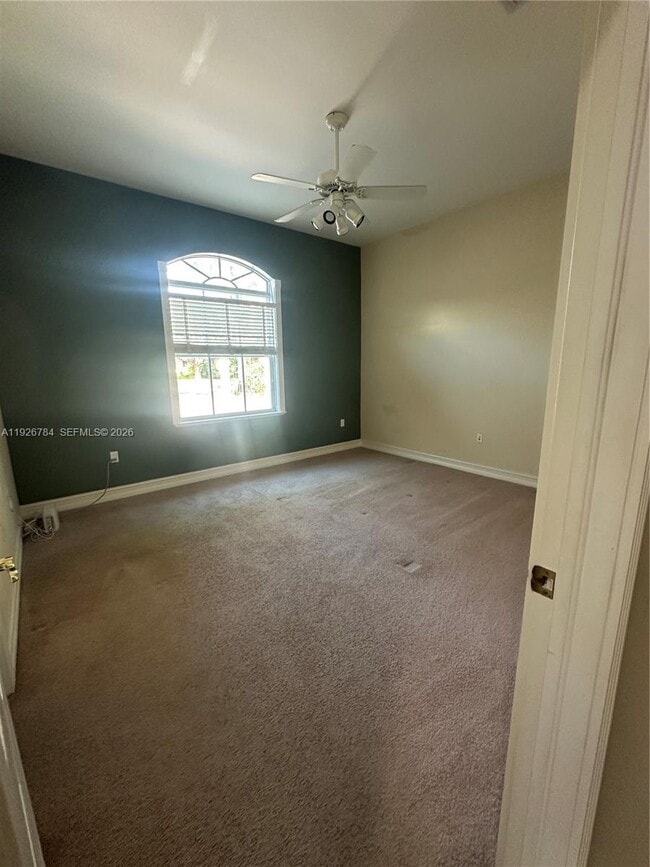 Building Photo - 15335 SW 80th Ave