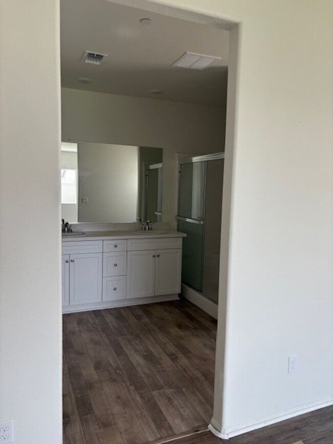 Building Photo - 3 Bedroom + Office, 2 Bath Home with Solar...