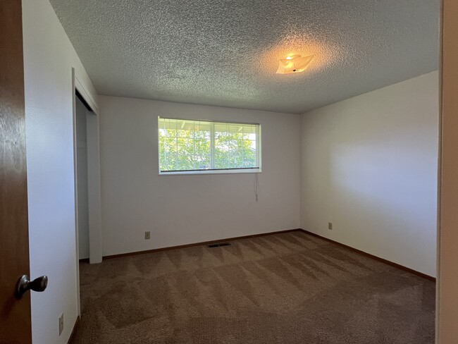 Building Photo - 3110 Janes Rd