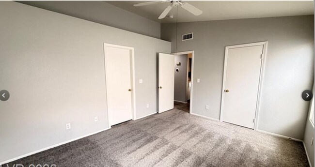 Building Photo - 7220 Paradise Bay Dr