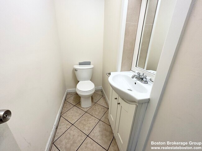 Building Photo - 1 Folsom Ave