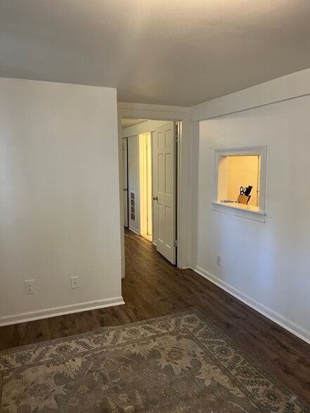 Building Photo - 1526 Potomac Ave SE