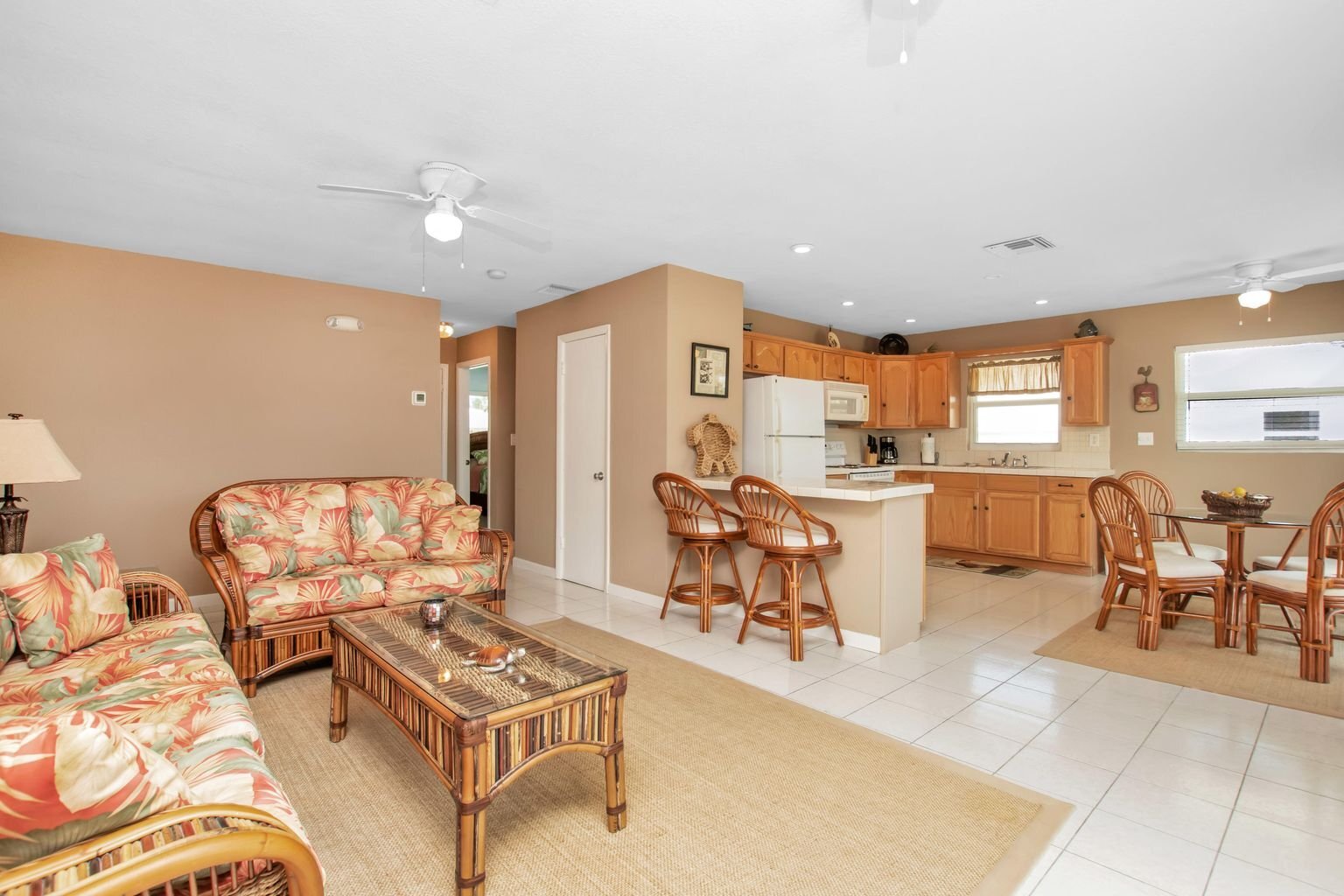 Building Photo - 1635 Pandorea Ln