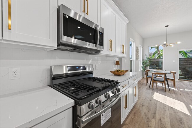 Building Photo - 4117 Yale St