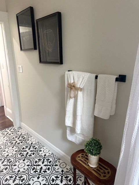 Building Photo - 147 S Mellonville Ave