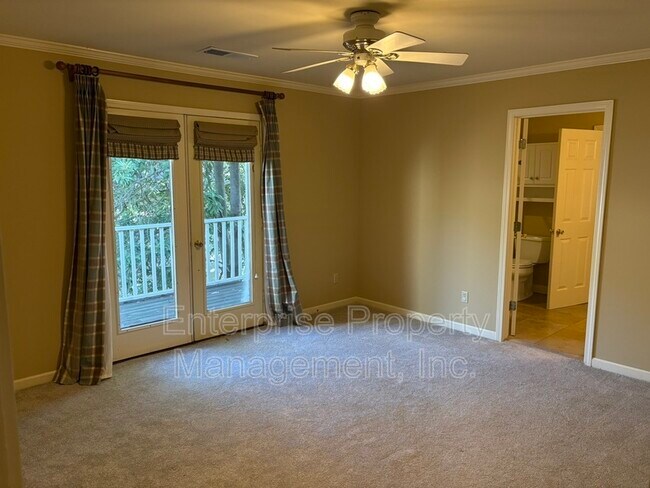 Building Photo - 958 Harbor View Dr