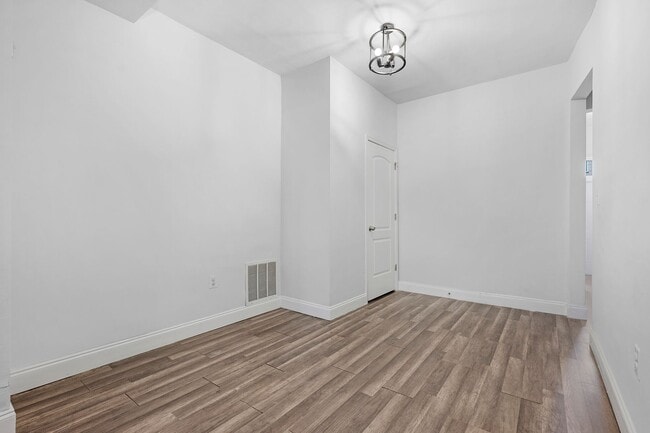 Building Photo - Beautifully Renovated 3 Bedroom 2.5 Bathroom Rental with study in McElderry Park VOUCHER Holders ...
