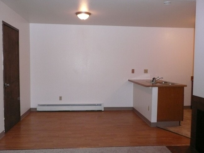 Building Photo - South Anchorage Great Two Story 2 bed apar...