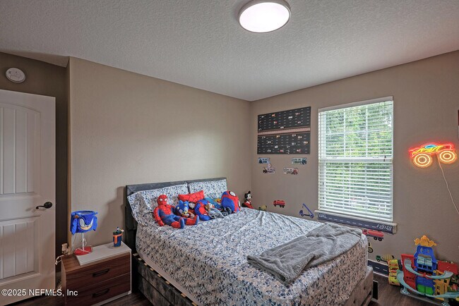 Building Photo - 3693 Lightview Ln