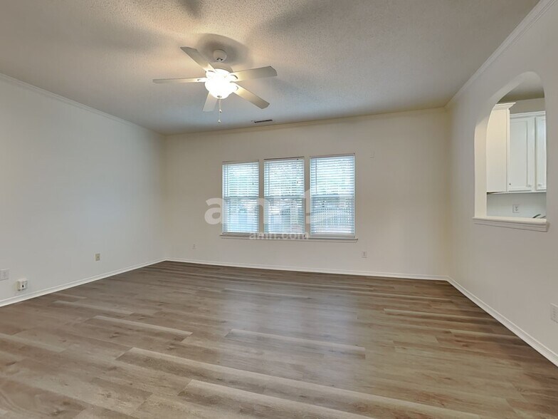 Building Photo - 3040 Bethwicke Ct