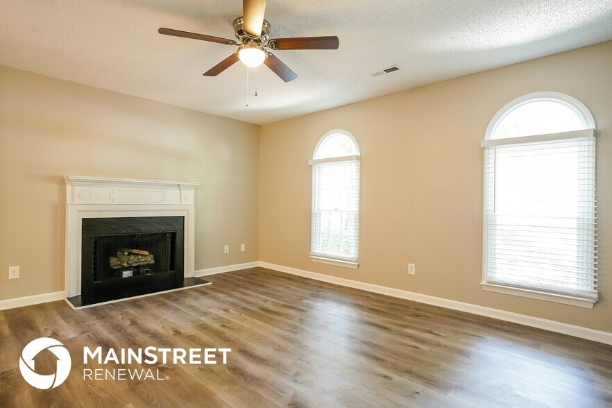 Building Photo - 3600 Hopper St