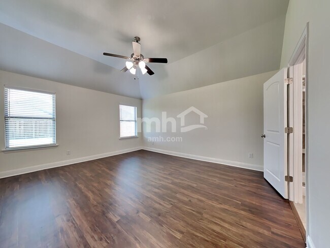 Building Photo - 1802 Bertino Way